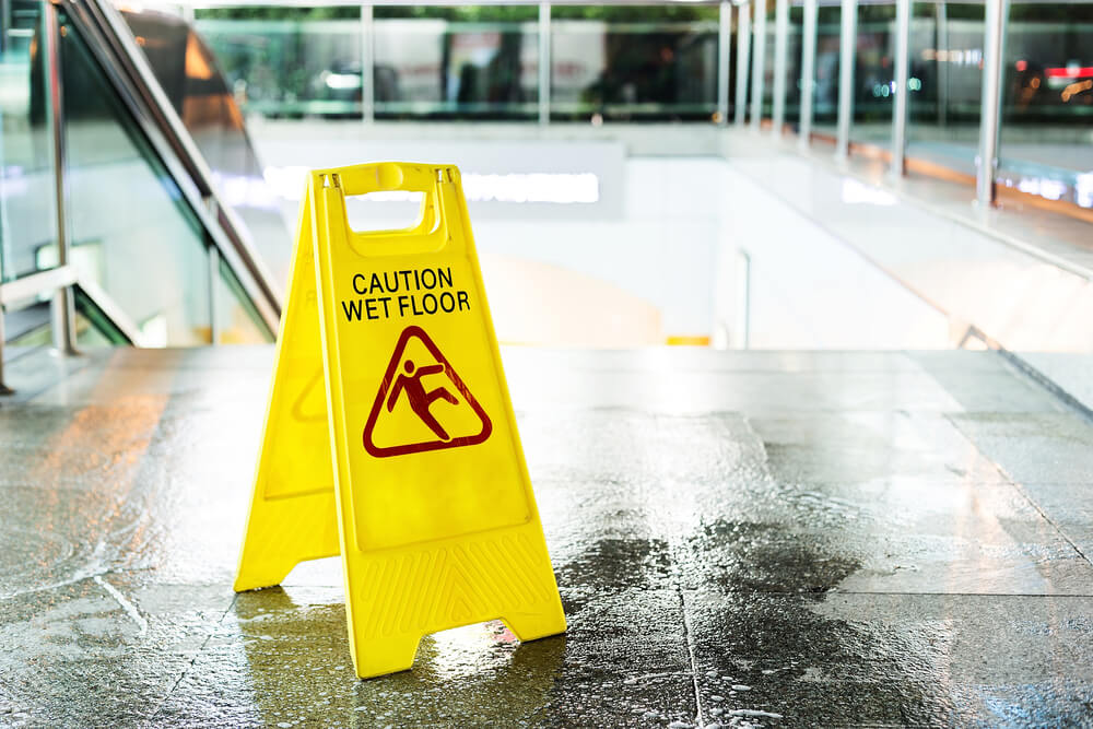 wetfloor